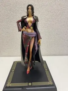 ワンピース ボア・ハンコック フィギュアのサムネイル
