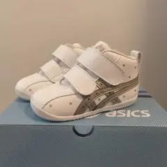 asics ベビーシューズ　新品