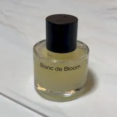 Addct Blanc de Bloom 香水のサムネイル