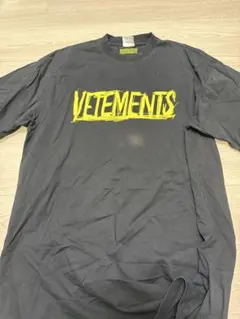 VETEMENTS ユニセックス Tシャツ Sサイズのサムネイル