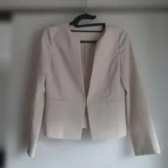 ゆ*み様 ホワイト ノーカラージャケット