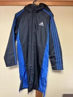 adidasのベンチコートですのサムネイル