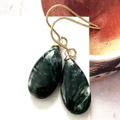 1点作品☺︎ 大粒セラフィナイトピアス　イヤリングに変更可能☺︎ 1点作品☺︎ 大粒セラフィナイトピアス イヤリングに変更可能