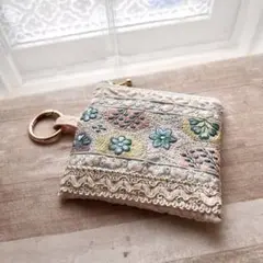 インド刺繍リボン【カラビナ付き】ポーチ 小銭入れ マルチケース