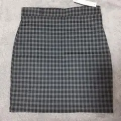 チェック柄タイトスカート