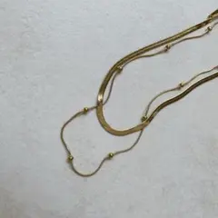 Wデザインネックレス　ゴールド　ステンレス