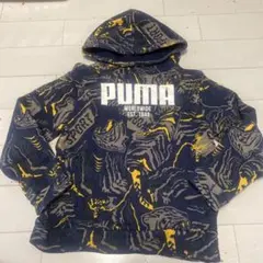 プーマ　スウェットパーカー