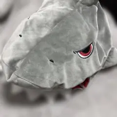 【最終値下げ】USJ ユニバ　ジョーズ サメ　被り物　帽子