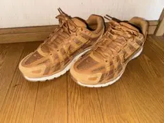 NIKE P-6000(HF0015-201)未使用　27㎝ 箱無し　人気モデルのサムネイル