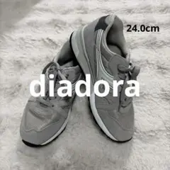 み*き様 diaspora N-9000 スニーカー 24.0cmのサムネイル