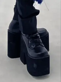 厚底　黒　ブーツ　コスプレ