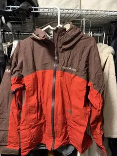 モンベル マウンテンパーカー