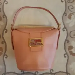 フェンディ　バケツ型レザーバッグ　未使用