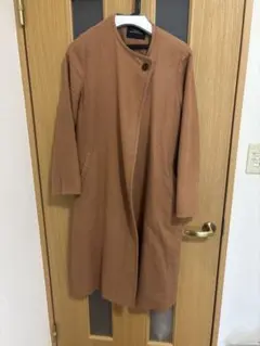 ブラウン ロングコート シンプルデザイン