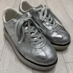 onitsuka tigerシルバー デレシティ