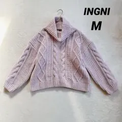 【イング】タートルネック ケーブル編みニット (M) 厚手 ピンク系