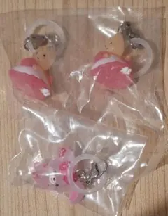 サンリオ　ゆるっとめじるしアクセサリー マロンクリーム×２、ぼんぼんりぼん