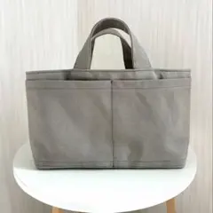 シンプル帆布のトートバッグ　＊グレージュ×キナリ　ハンドメイド　ポケット2つのサムネイル