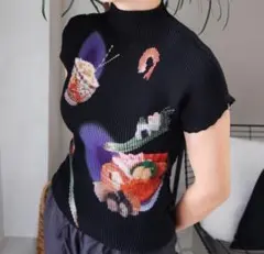 musubore pleated print tops 牡蠣 Tシャツ - メルカリ