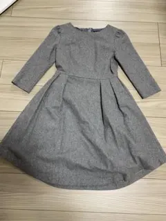 ストロベリーフィールズ ワンピース　グレー