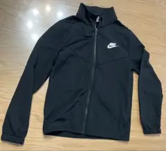 145センチ〜150センチNIKE黒 ジャージセット (ジャケット+パンツ)