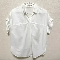 ストロベリーフィールズ 【美品】半袖 白シャツ スキッパー コットン ゆったりのサムネイル