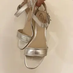 【セール中】TOD'S サンダルのサムネイル