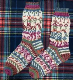 毛糸の靴下 ハンドメイド ソックヤーン opal使用