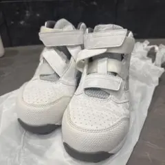 Item thumbnail for item 9b1ac127-568e-4f12-a684-57b3e40ce5de