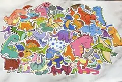 恐竜　ダイカットステッカー　200枚セット