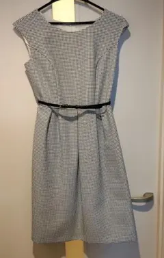 any SiS ワンピース　ノースリーブ 膝丈