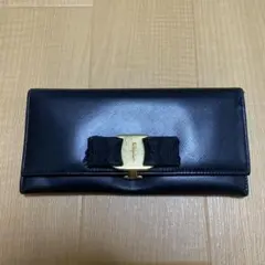 フェラガモ　長財布のサムネイル