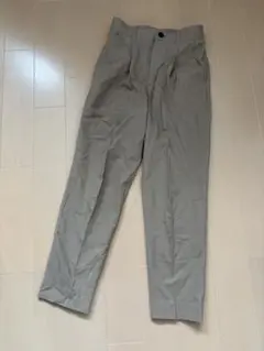 美品 machpee マカフィー テーパードパンツ ベージュ 34 XS Sのサムネイル