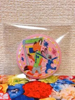 【新品未使用】ディズニー刺繍缶バッチ 缶バッジ ズートピア ジュディー ニック
