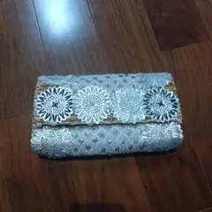 シルバー 花柄刺繍 クラッチバッグ