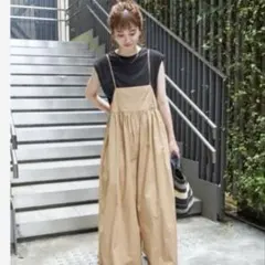 ベーセーストック　サロペット　ベージュ　ワイドサロペット　オールインワンのサムネイル