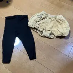 コーデュロイかぼちゃパンツとヒートテックレギンス
