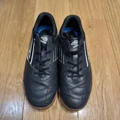 umbro UBO2 BW フットサルシューズ 23cm