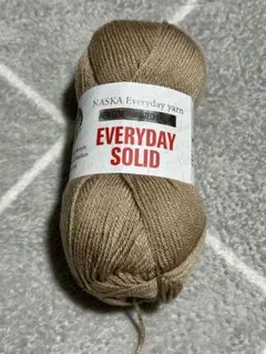 エブリデイソリッド　毛糸