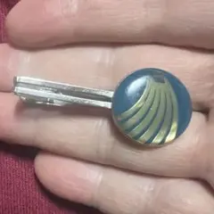 Item thumbnail for item 47145aad-1a80-420c-a6fd-ff1e7ce1490b