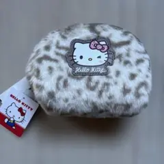 【新品タグ付き】しまむら　サンリオ　ハローキティ　ポーチ　アイボリー