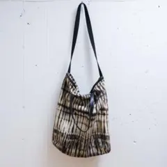 Item thumbnail for item ad0fd95b-3e54-4155-898a-a4640c2c03c9