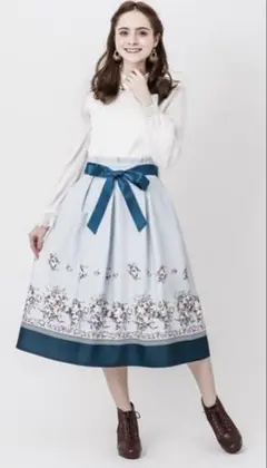 【梨奈様専用】【axes femme】花柄 フレアスカート サテンリボン付き