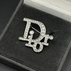 クリスチャンディオール Dior ラインストーン ロゴ ブローチ 1041
