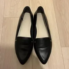 黒　ポインテッドトゥローファー