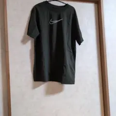 Nike オリーブグリーン 半袖Tシャツ