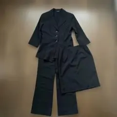 黒スーツ レディース