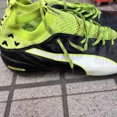 Puma evotouch スパイクシューズ ブラック/イエロー