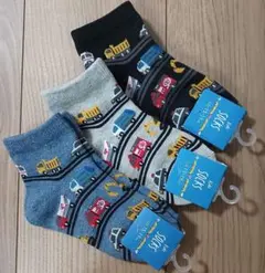 ★新品 15~19cm★3足セット はたらく車 靴下 ソックス
