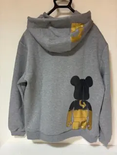 人気✴︎メンズジーフォア/XL フード付きスウェット ビアブリックデザイン